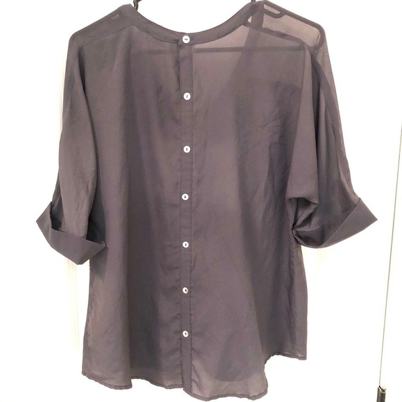2/$30 The Limited - Gray Button Front Blouse Size XS | Roll Tab Sleeve Top - Picture 4 of 6